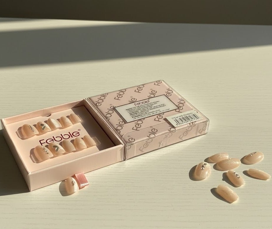 Press-on nails set